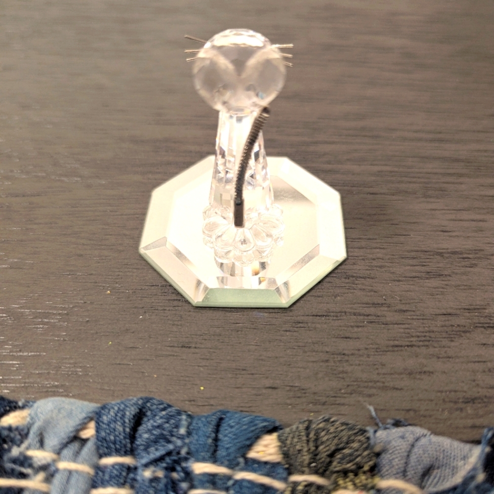 Swarovski Crystal 7634 052 000 Medium Cat Var 1 Metal Tail Up No Box - Picture 2 of 6